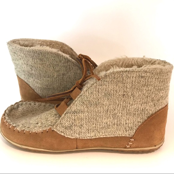 Minnetonka Torrey Booties In Cinnamon (9 ) - Picture 8 of 11